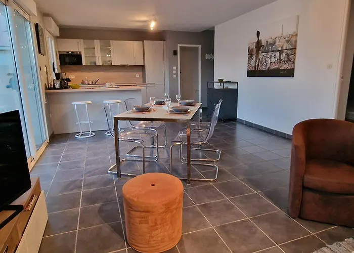 Renove A Avec Terrasse - Fr-1-309-4 Apartment