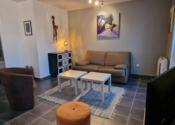 Renove A Avec Terrasse - Fr-1-309-4 Apartment